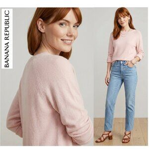 BANANA REPUBLIC - 100% merino wool light pink knit sweater
